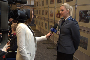 Spotkanie pań w MSWiA w dniu ich święta

Źródło: &quot;Policja 997&quot;