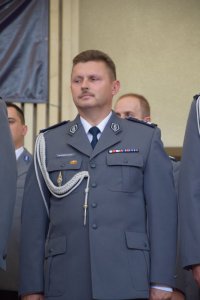 Wojewódzkie Obchody Święta Policji w Żywcu. Kadra kierownicza podczas odebrania odznaczeń, nagród i mianowań na wyższe stopnie służbowe.