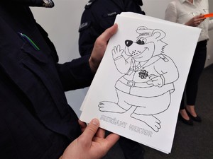 kolorowanka z wizerunkiem policyjnej maskotki