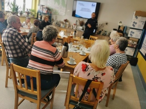 spotkanie policjantów z seniorami w miejscowości Gostyń