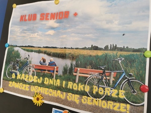 plakat dotyczący klubu seniorów