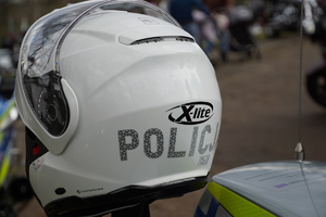 kask motocyklowy policjanta