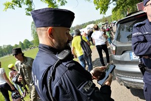 Zastępca Naczelnika Wydziału Prewencji podczas imprezy masowej na Gostyni