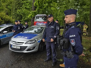 na zdjęciu widać policjantów
