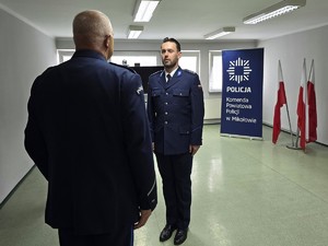 na zdjęciu widać policjantów