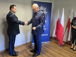 na zdjęciu widać policjantów