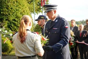 na zdjęciu widać uczestników uroczystości
