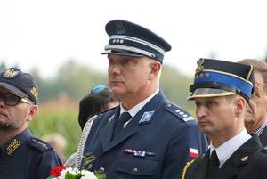 na zdjęciu widać uczestników uroczystości