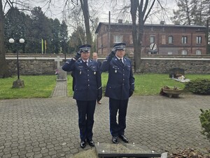 na zdjęciu widać policjantów