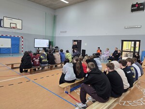 na zdjęciu widać uczestników spotkania