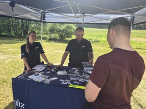 na zdjęciu widać policjantów