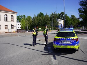 na zdjęciu widać policjantów