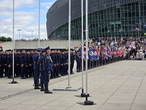 na zdjęciu widać policjantów