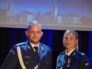 na zdjęciu widać policjantów