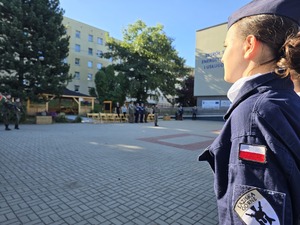 na zdjęciu widać uczestników apelu