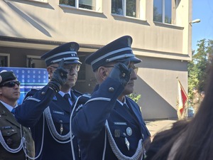na zdjęciu widać policjantów